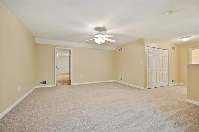 140 Canter Ln gallery image 13