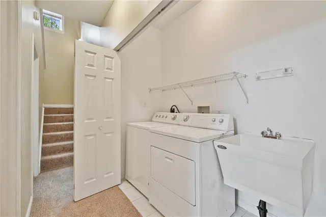 140 Canter Ln gallery image 42