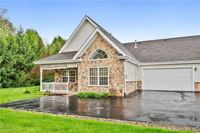 140 Canter Ln