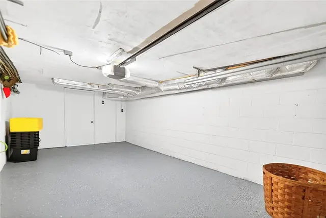 140 McKinney Rd gallery image 4