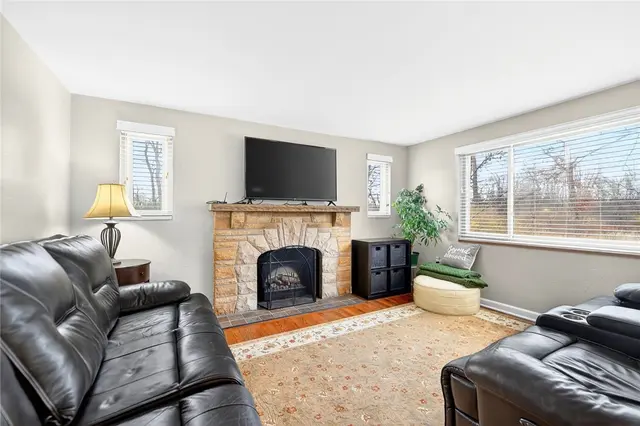 140 McKinney Rd gallery image 16