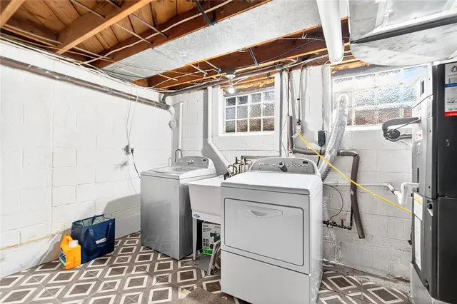 140 McKinney Rd gallery image 19