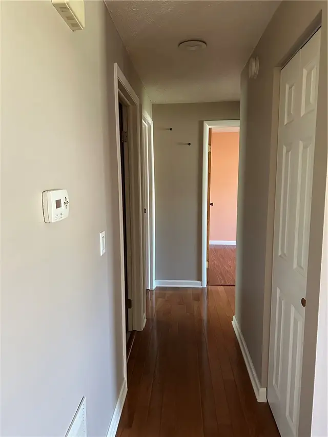 1400 Ivywood Dr gallery image 2