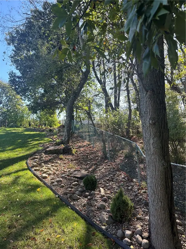 1400 Ivywood Dr gallery image 18