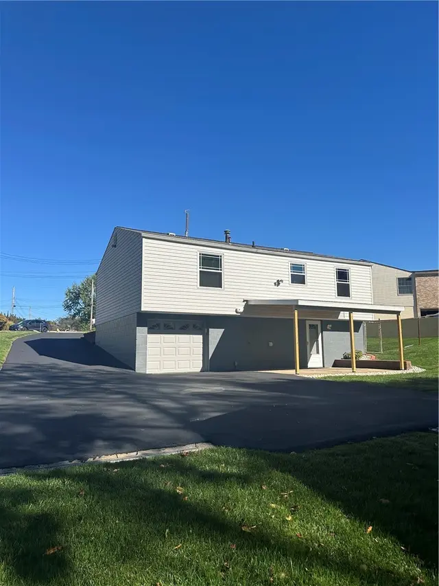 1400 Ivywood Dr gallery image 22