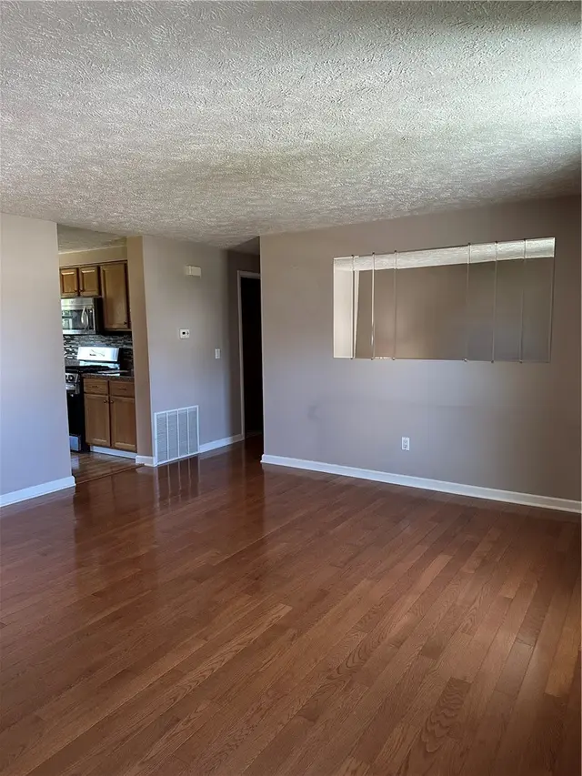 1400 Ivywood Dr gallery image 30
