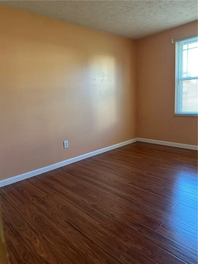 1400 Ivywood Dr gallery image 34