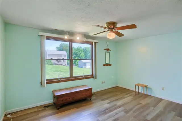 1401 Balsam Dr gallery image 8