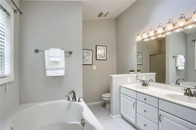 1403 Field Club Ct gallery image 15