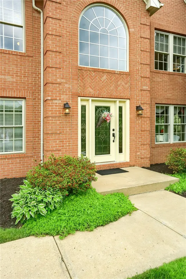1403 Field Club Ct gallery image 21