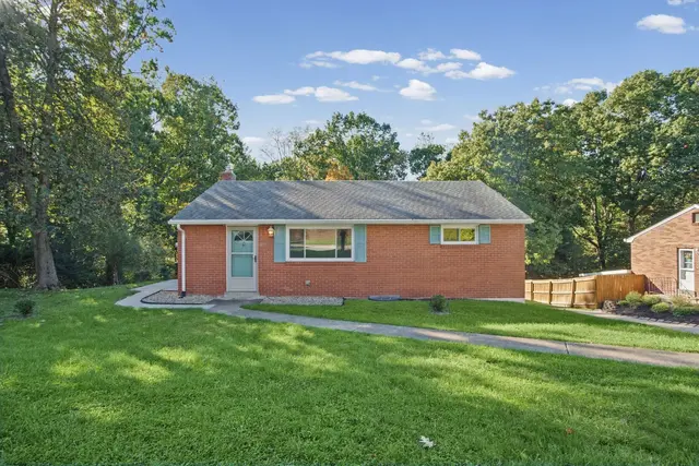 1403 Lakeside DRIVE
