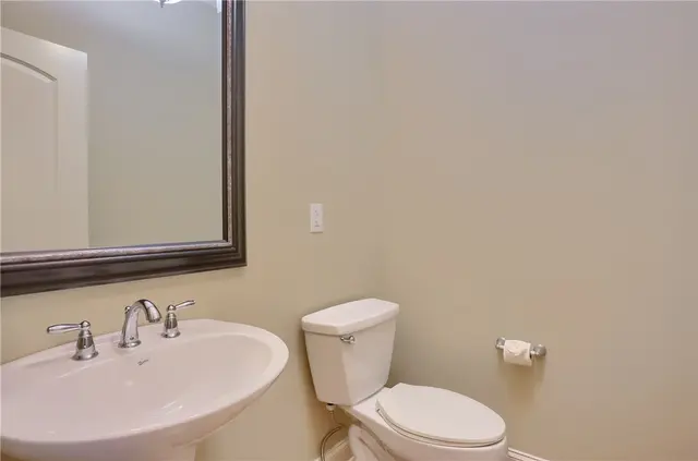 1403 Torrey Pine Drive gallery image 11