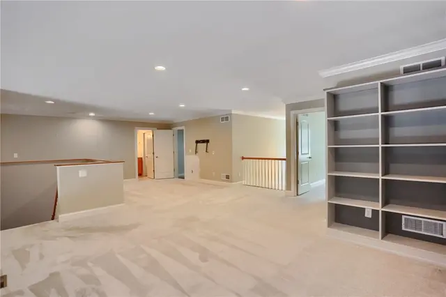 1403 Torrey Pine Drive gallery image 28