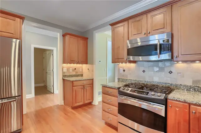 1403 Torrey Pine Drive gallery image 35