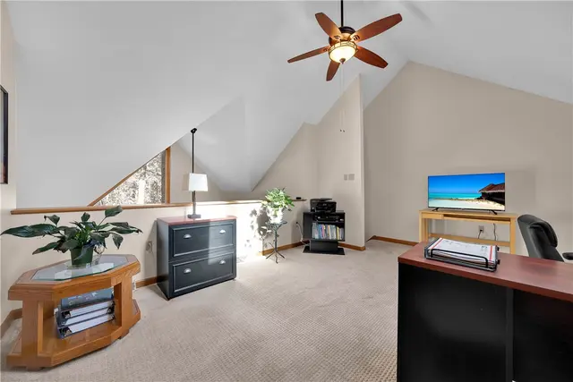 1403 Towne Square Dr gallery image 34
