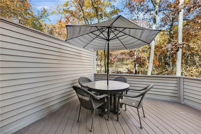 1403 Towne Square Dr gallery image 46