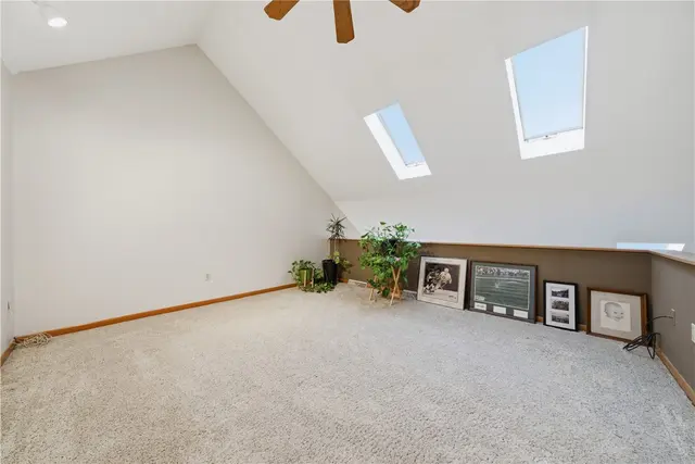 1404 Towne Square Dr gallery image 6