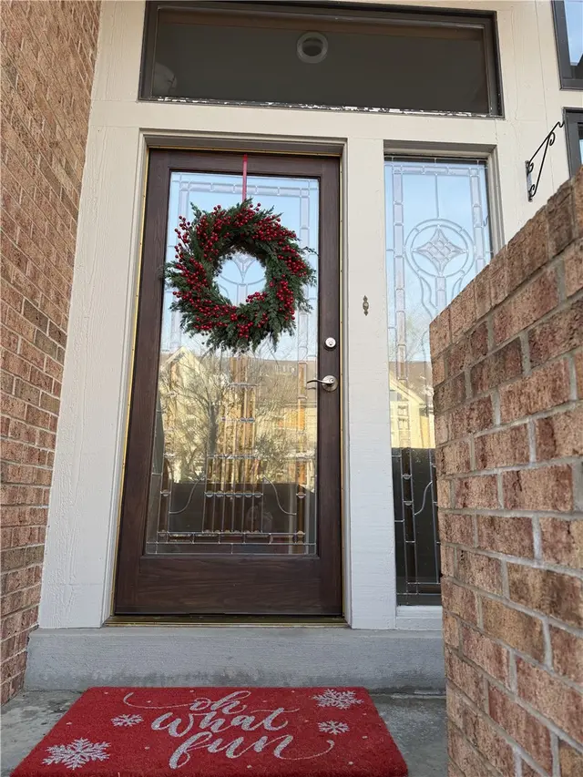 1404 Towne Square Dr gallery image 24