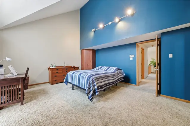 1404 Towne Square Dr gallery image 46
