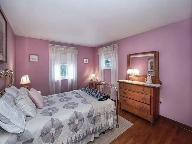 141 Clover Ln gallery image 33