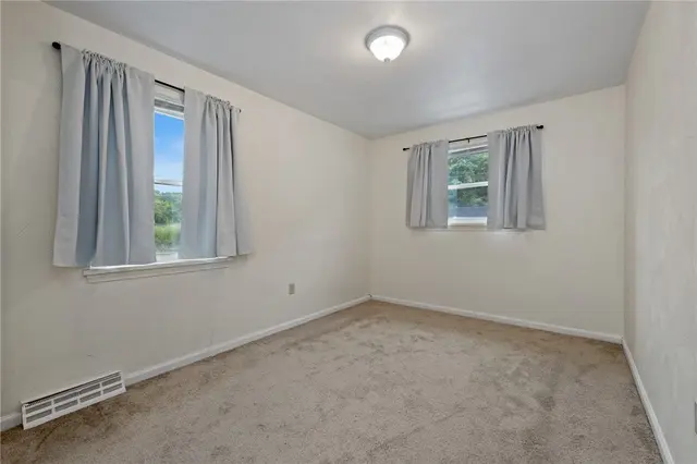 141 Kaylor Rd gallery image 3