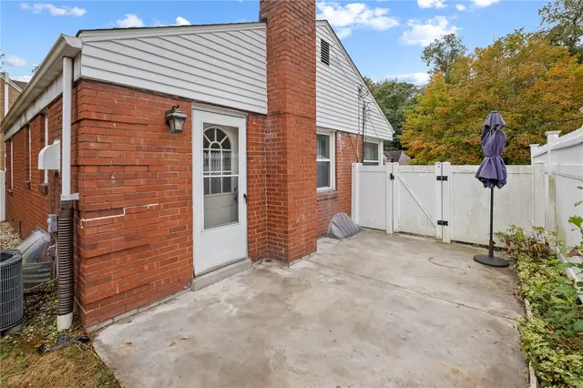 141 Kaylor Rd gallery image 13