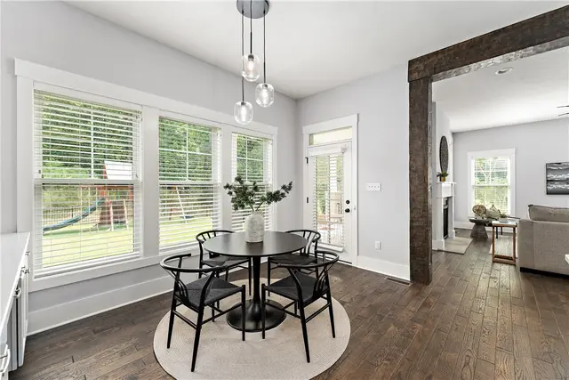 141 Seneca Pl gallery image 7