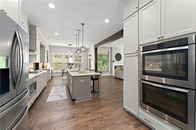 141 Seneca Pl gallery image 26