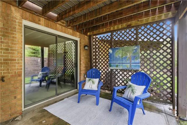 1419 Towne Square Dr gallery image 5
