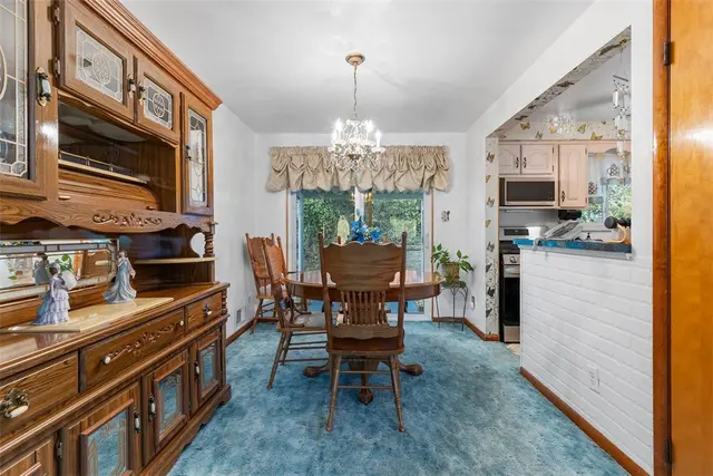 142 Donmor Drive gallery image 7