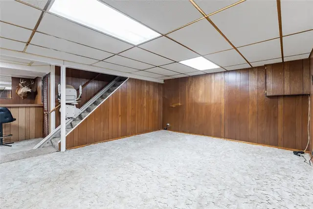 142 Donmor Drive gallery image 23