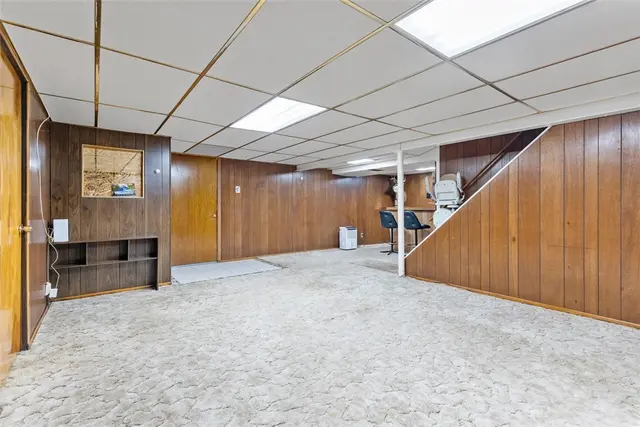 142 Donmor Drive gallery image 24