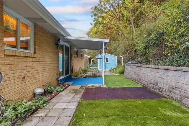 142 Donmor Drive gallery image 34