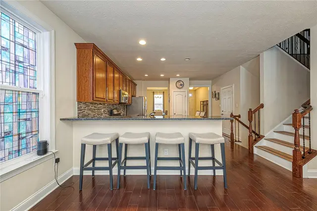 142 DORSCH DRIVE gallery image 5