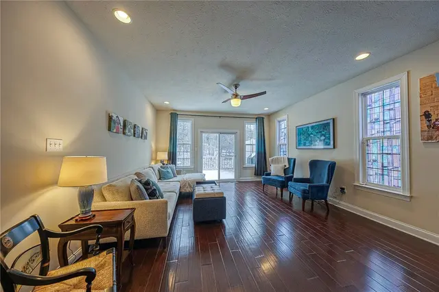 142 DORSCH DRIVE gallery image 8