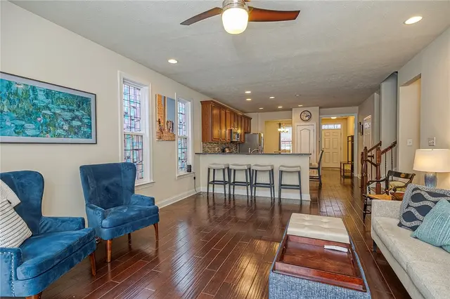 142 DORSCH DRIVE gallery image 10