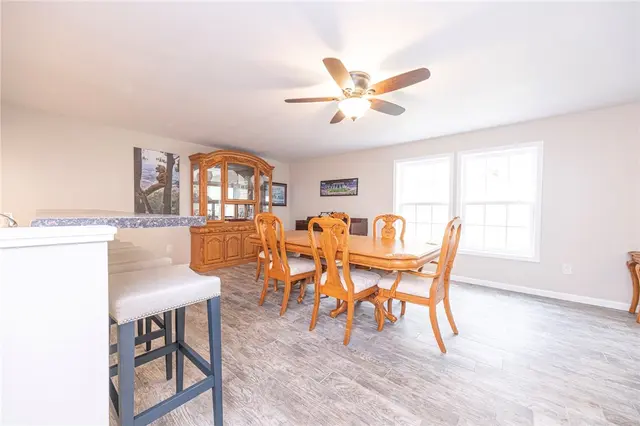 142 DORSCH DRIVE gallery image 29