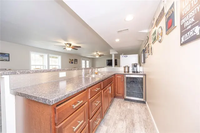 142 DORSCH DRIVE gallery image 31