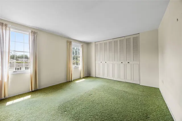 142 Kenney Drive gallery image 26