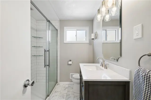1421 Lakeside Drive gallery image 13