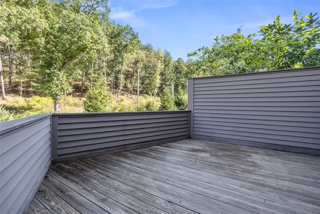 1423 Towne Square Dr gallery image 6