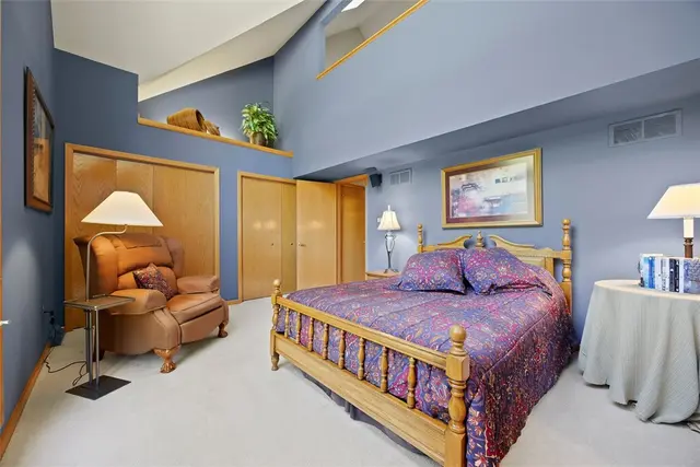 1423 Towne Square Dr gallery image 11