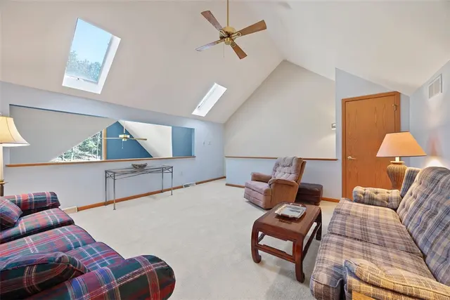 1423 Towne Square Dr gallery image 14