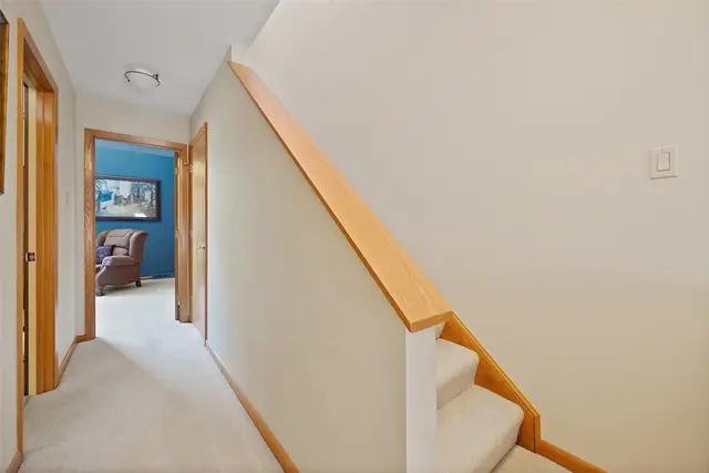 1423 Towne Square Dr gallery image 28