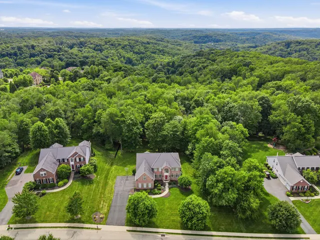 1429 Mystic Valley DRIVE gallery image 13