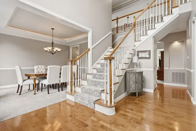 1429 Mystic Valley DRIVE gallery image 14