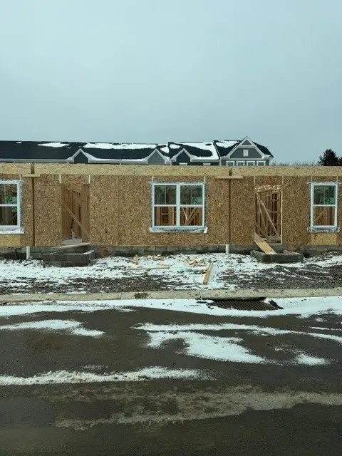 143 Breckenridge Court gallery image 18