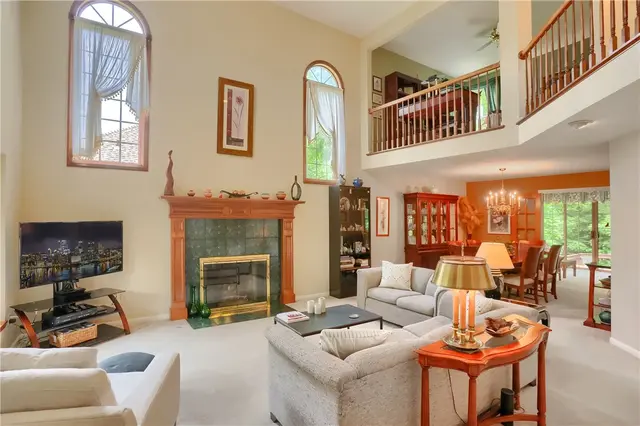 143 Hampshire Drive gallery image 11