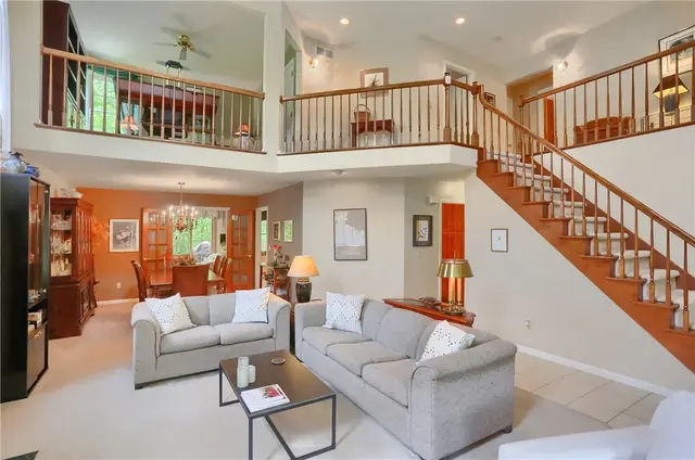 143 Hampshire Drive gallery image 12
