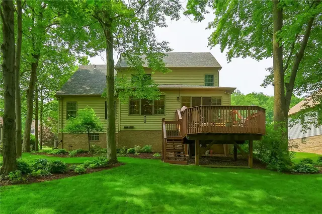 143 Hampshire Drive gallery image 40
